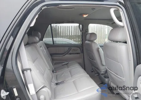 2002 Toyota Sequoia Limited V8 z USA, uszkodzony, nr VIN 5TDBT48A52S099905